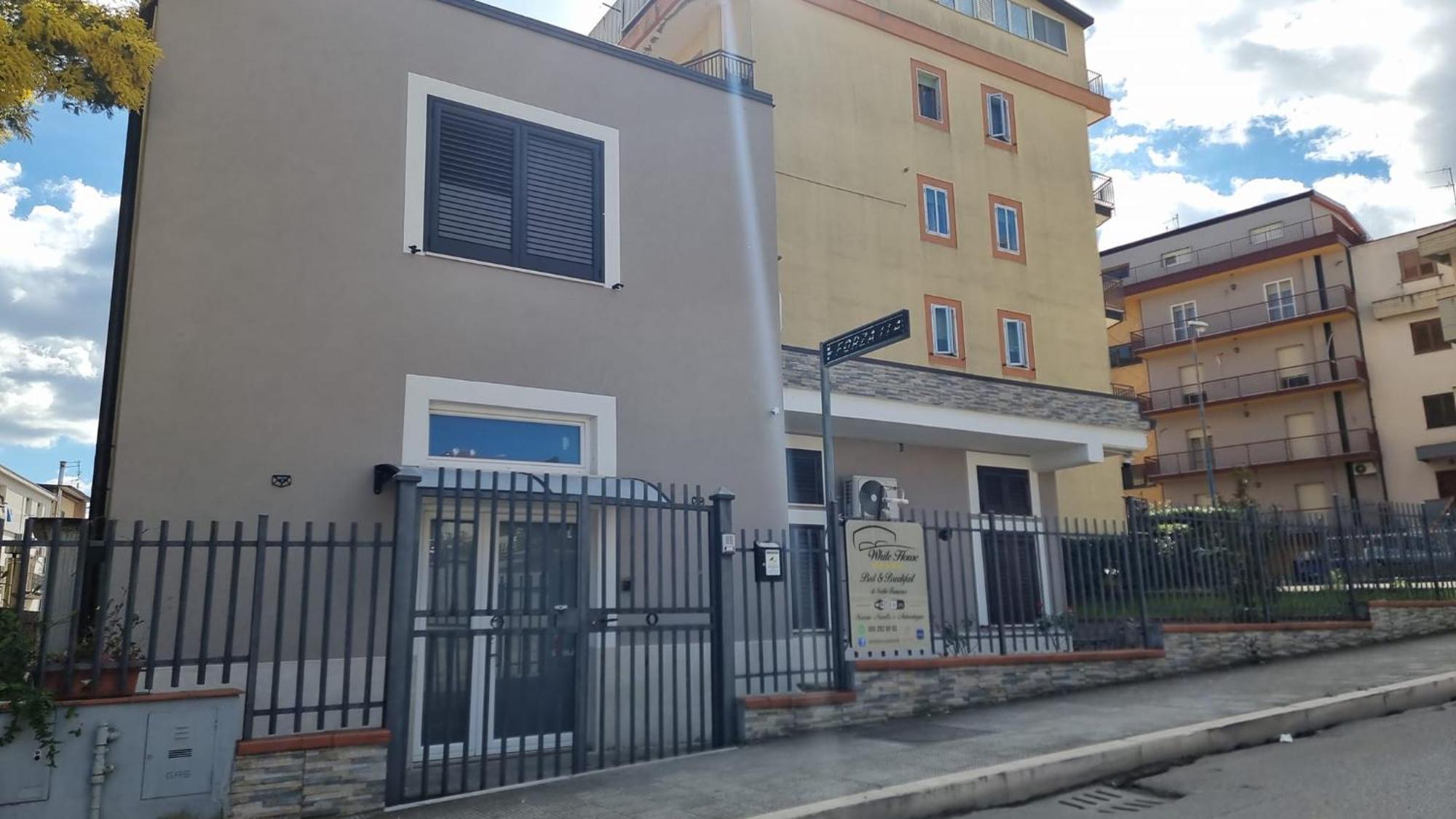 B&B White House Melfi Esterno foto